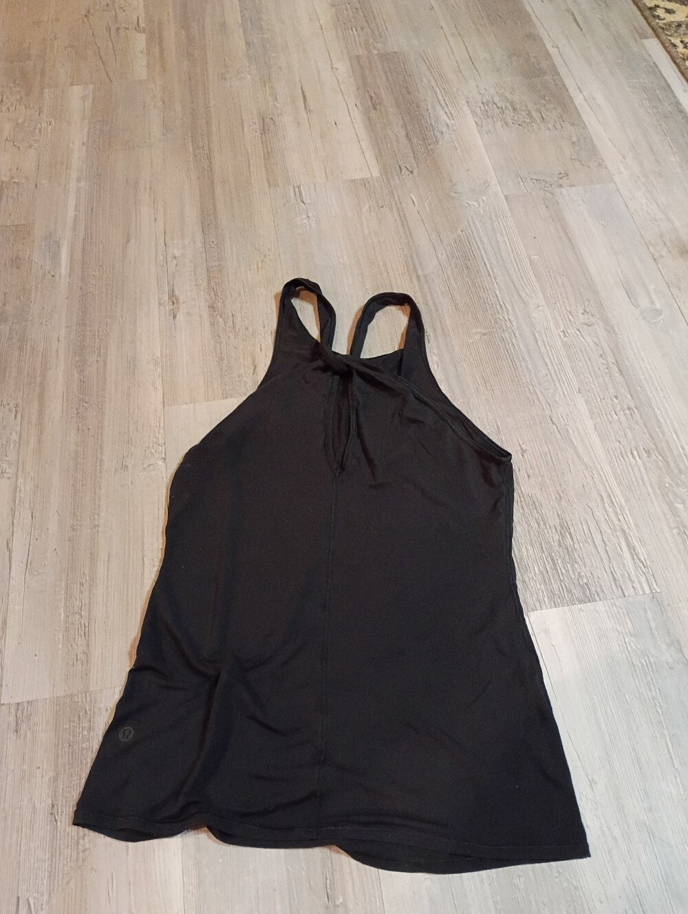 Lululemon - Picture 2 of 6